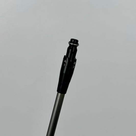 UST Mamiya Helium 5F4 FW / Stiff / Titleist