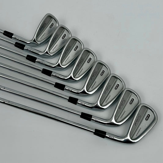 Titleist 710 CB 3-P / Stiff / True Temper Dynamic Gold S300