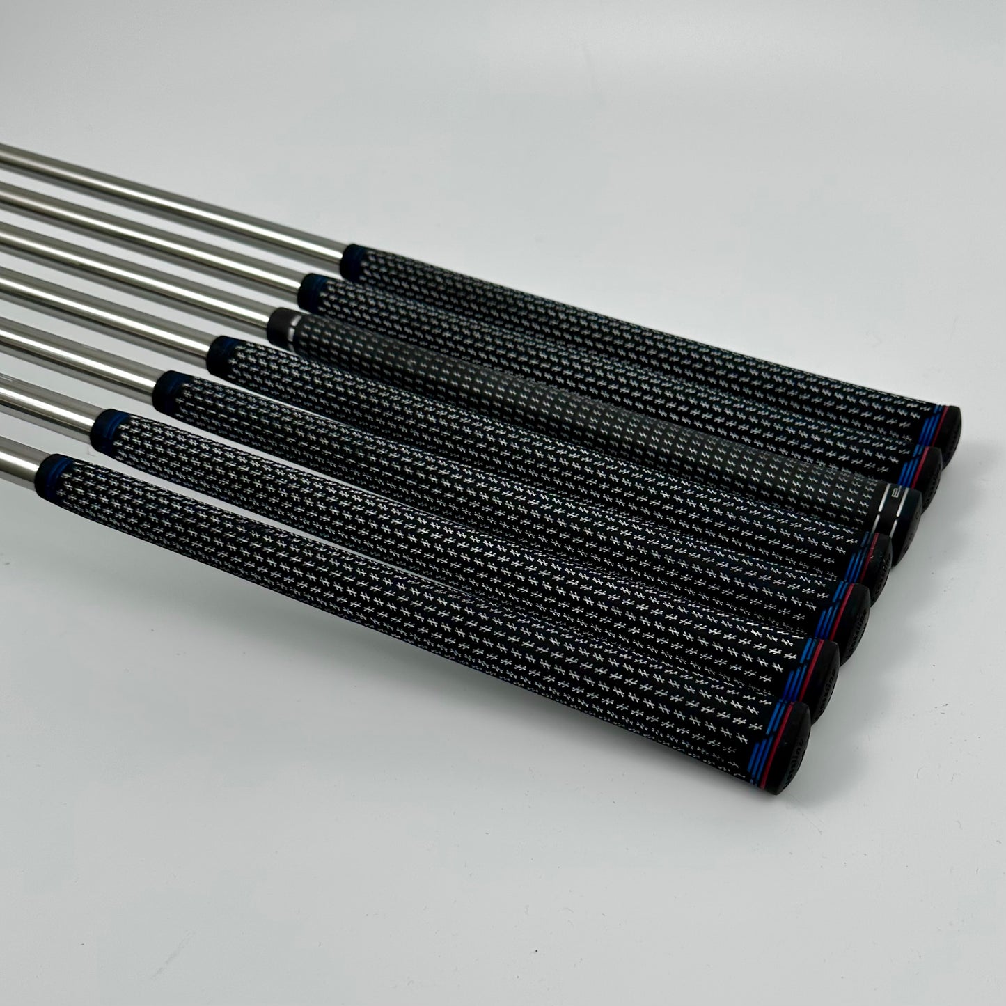 Cobra DarkSpeed One Length 5-GW / Senior / UST Mamiya Recoil ESX 460 F2