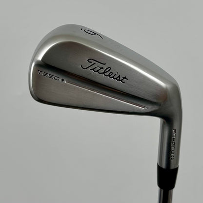 Titleist T250 Launch Specs 4G 6-P / Regular / TT AMT Red R