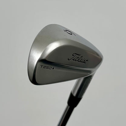 Titleist T250 Launch Specs 4G 6-P / Regular / TT AMT Red R