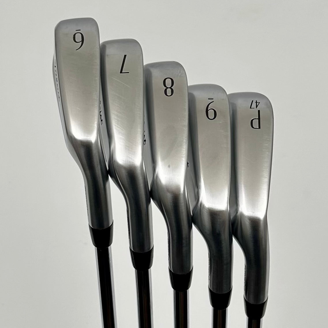 Titleist T250 Launch Specs 4G 6-P / Regular / TT AMT Red R