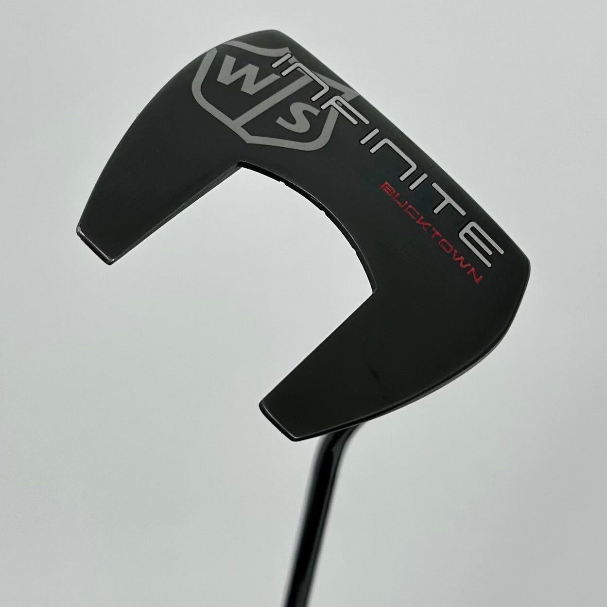 Wilson Staff Infinite Bucktown / 34"