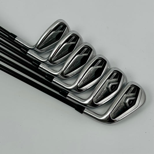 Titleist T300 6-GW / Regular / Tensei AV Series Red AM(2) R