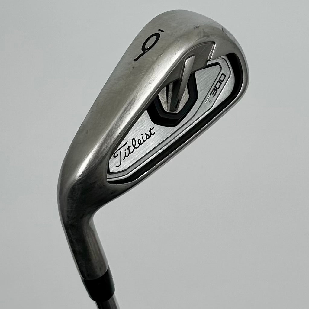 Titleist T300 5-PW / Regular / TT AMT Red R300