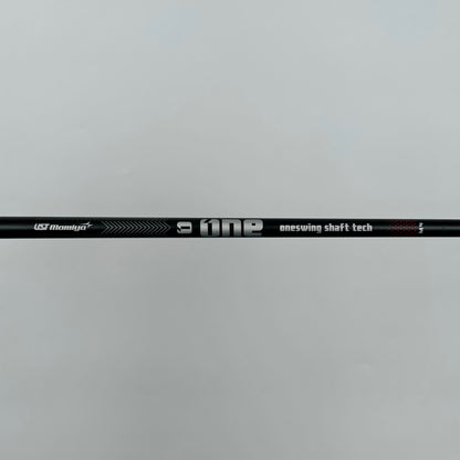 Titleist 917 D2 Driver 8,5° / Stiff / UST Mamiya Onswing Shaft Tech M4