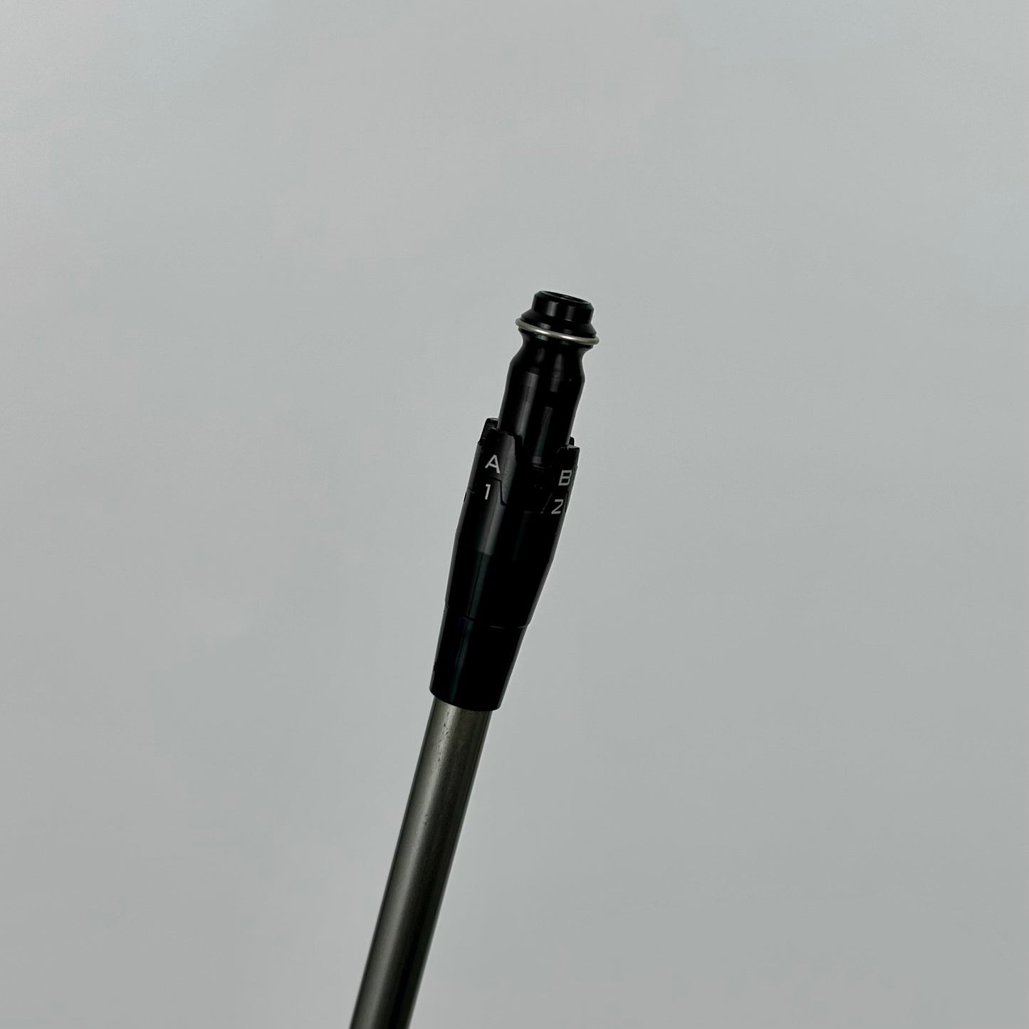 UST Mamiya Helium 5F4 FW / Stiff / Titleist