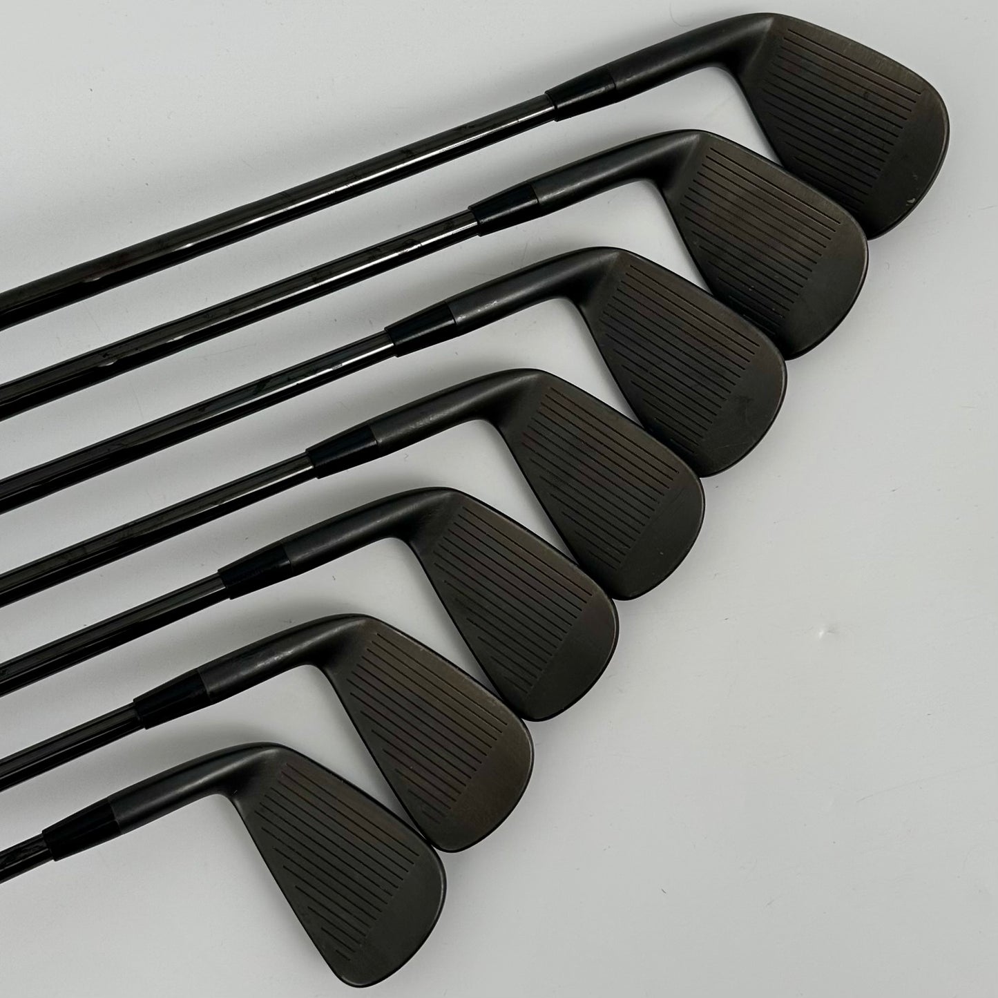 Cobra KING Tour Black 4-P / Stiff / KBS $-Taper 120