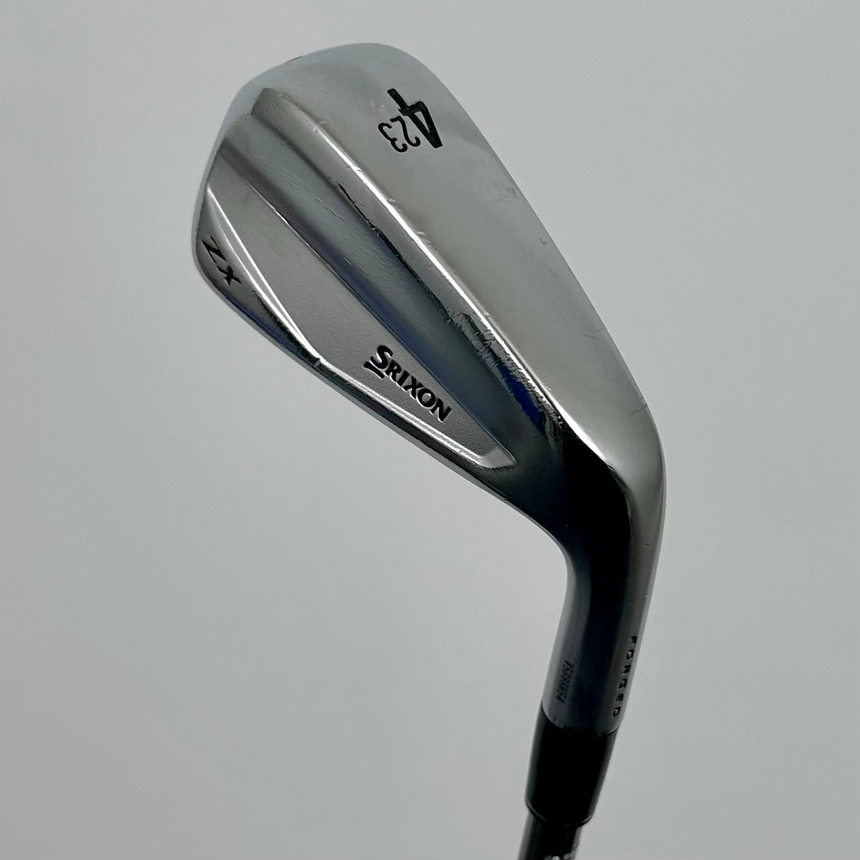 Srixon ZX Utility 4 23° / Regular / UST Mamiya Recoil 95 F3