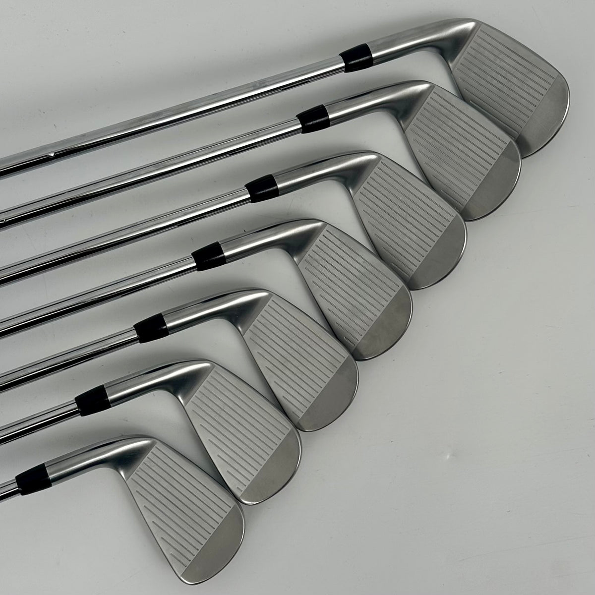 Titleist T100 4G 4-P / Stiff / TT AMT White S