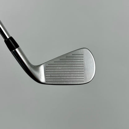 Titleist T200 5-GW / Stiff / TT AMT Tour White S300