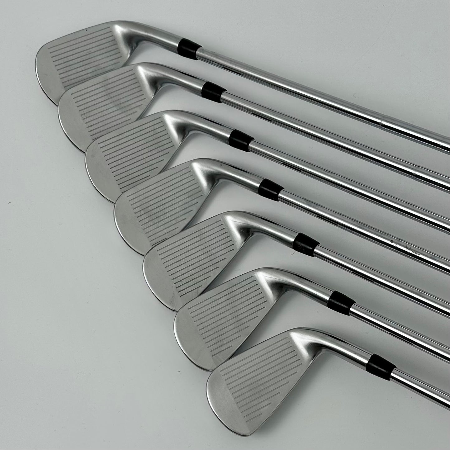 Titleist T200 5-GW / Stiff / TT AMT Tour White S300