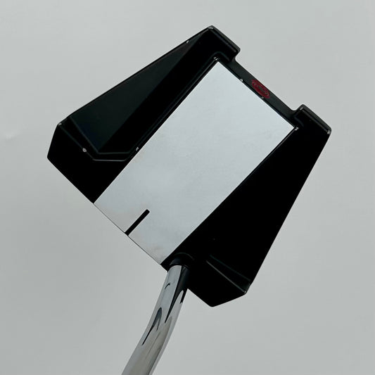 Odyssey White Hot Versa Twelve / 34"