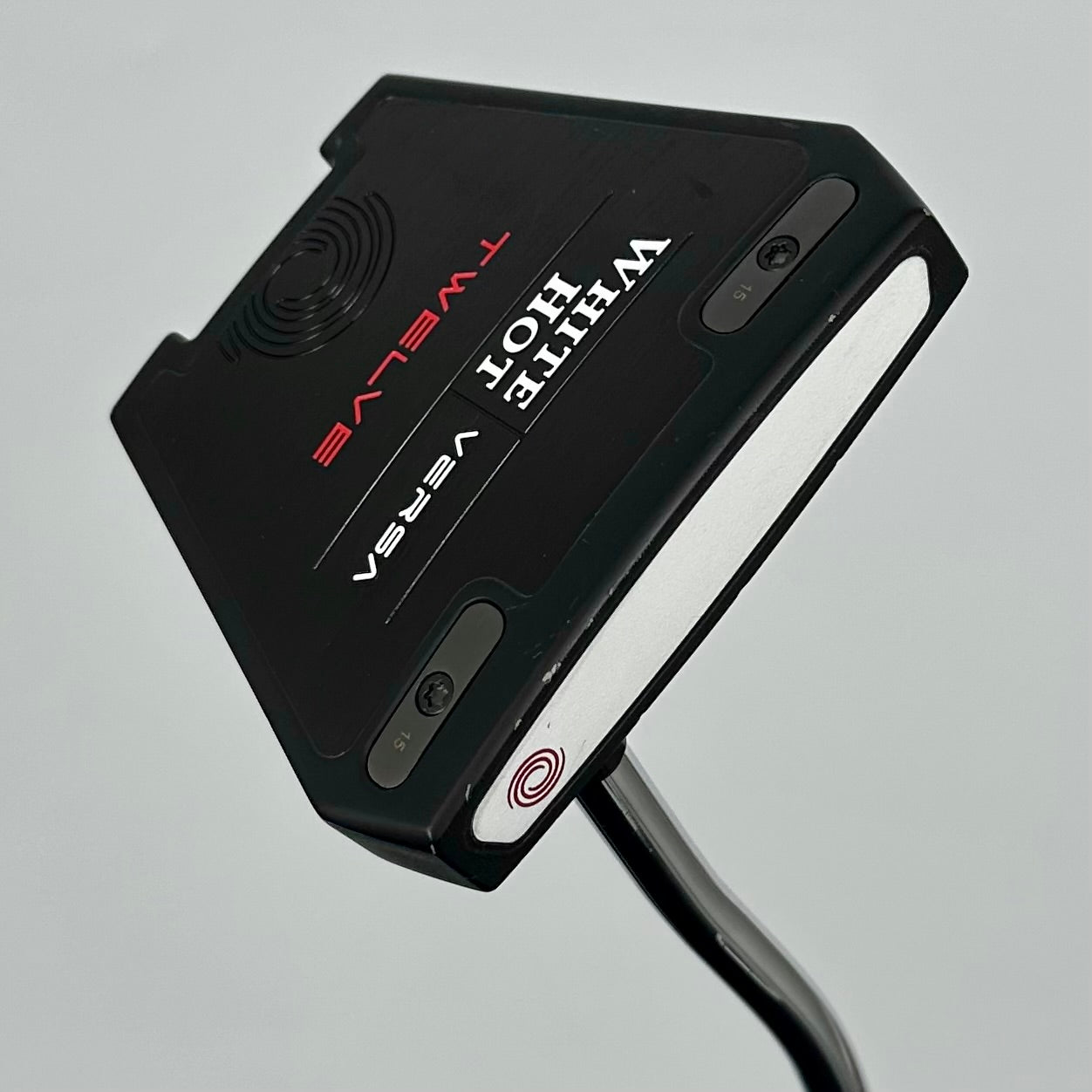 Odyssey White Hot Versa Twelve / 34"
