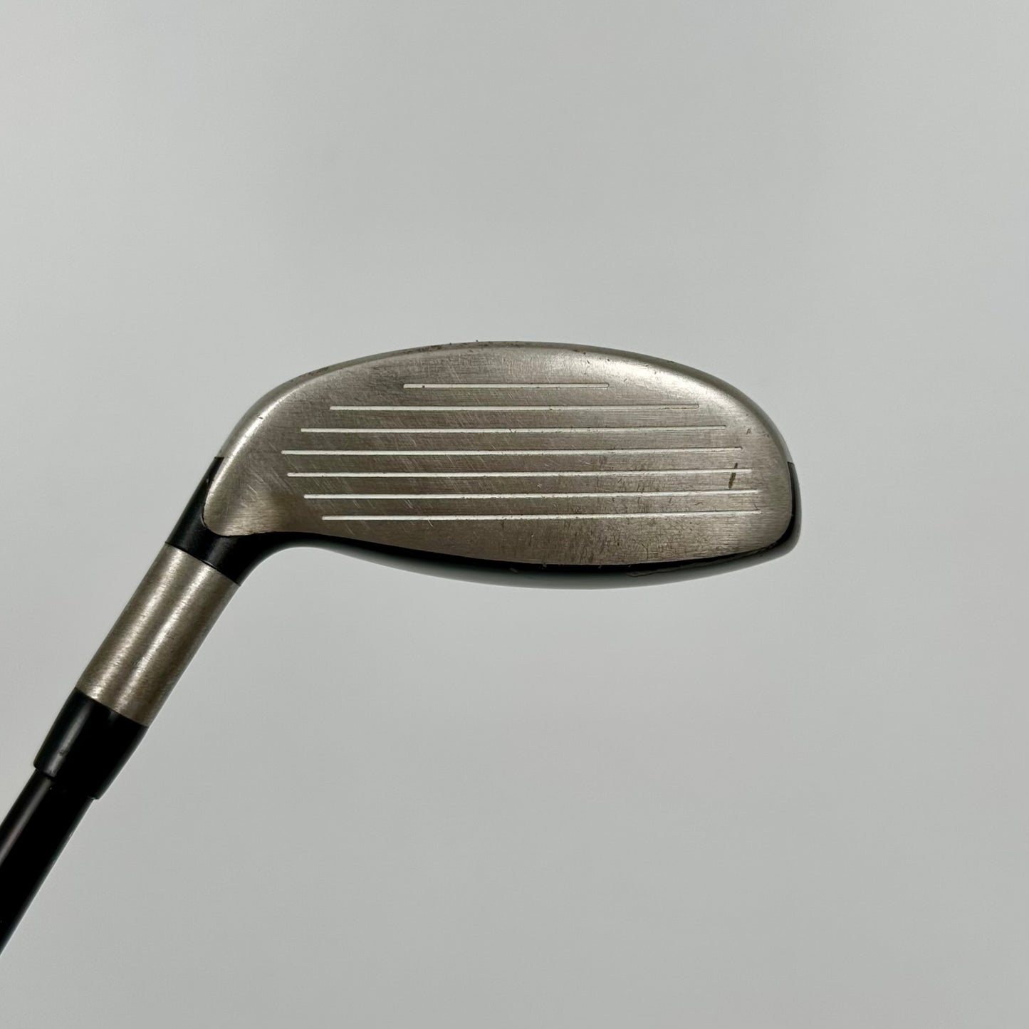 Titleist 909H Hybrid 4 21° / Stiff / Aldila VooDoo HY-S