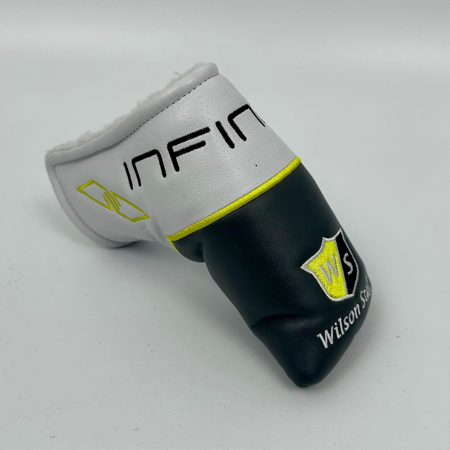 Wilson Staff Infinite Lady Headcover Putter