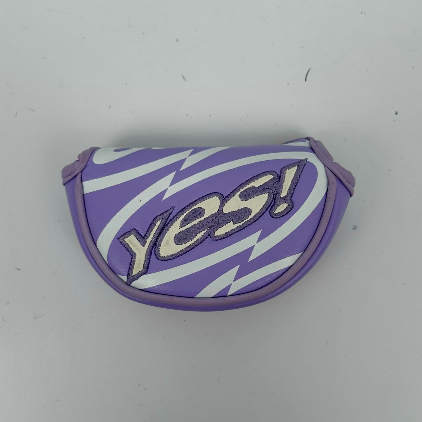 Yes! Lady Headcover Putter