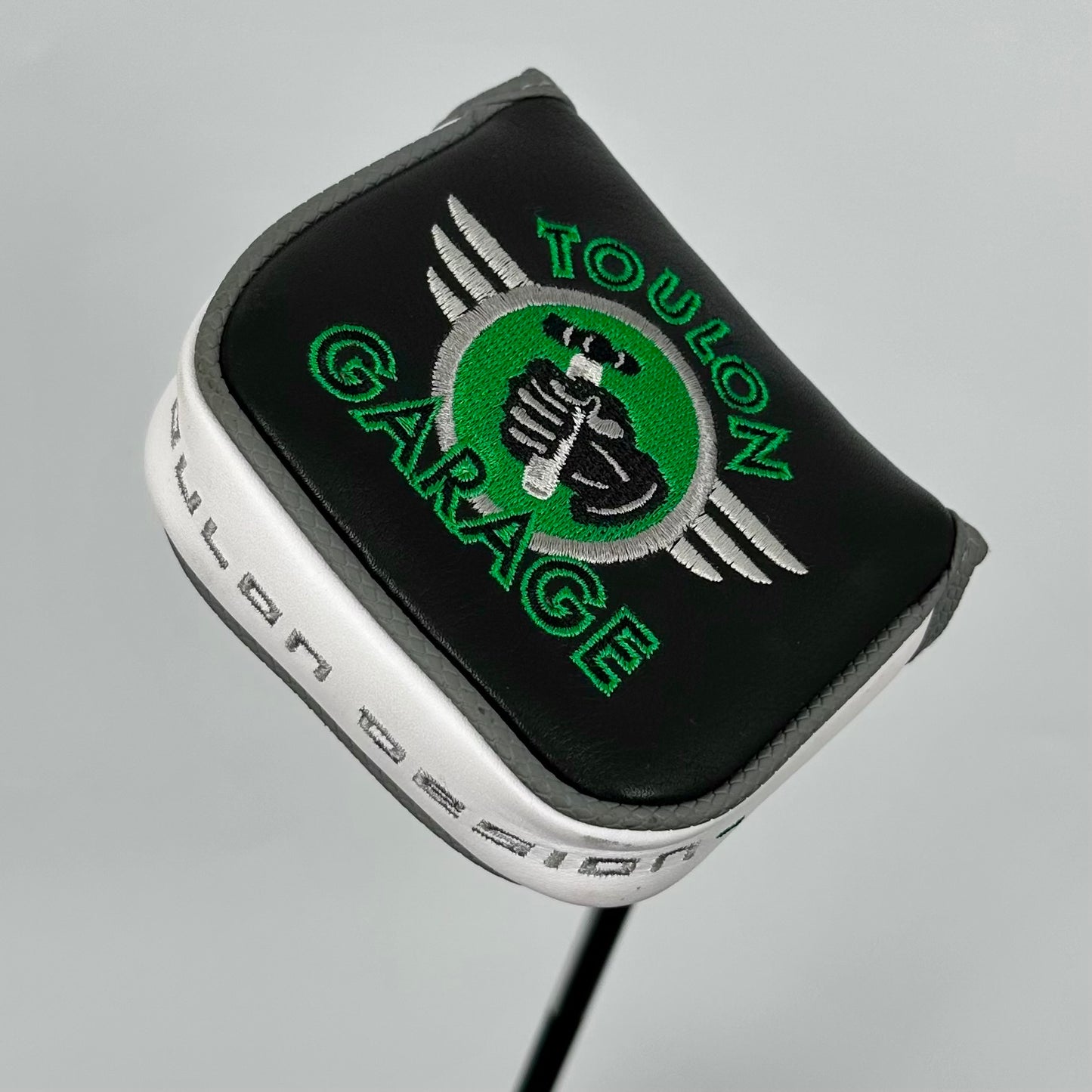 Odyssey Toulon Garage Design Le Mans Tour / 34"