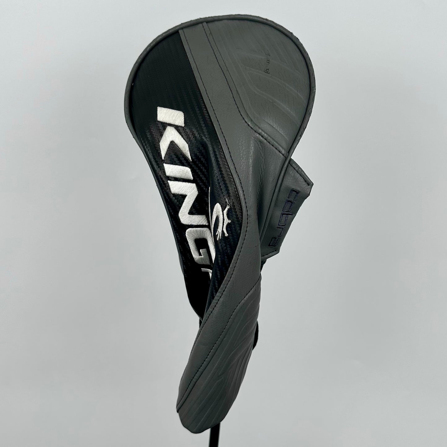 Cobra King F8 Driver 10,5° / Stiff / Aldila NV Blue 60-S