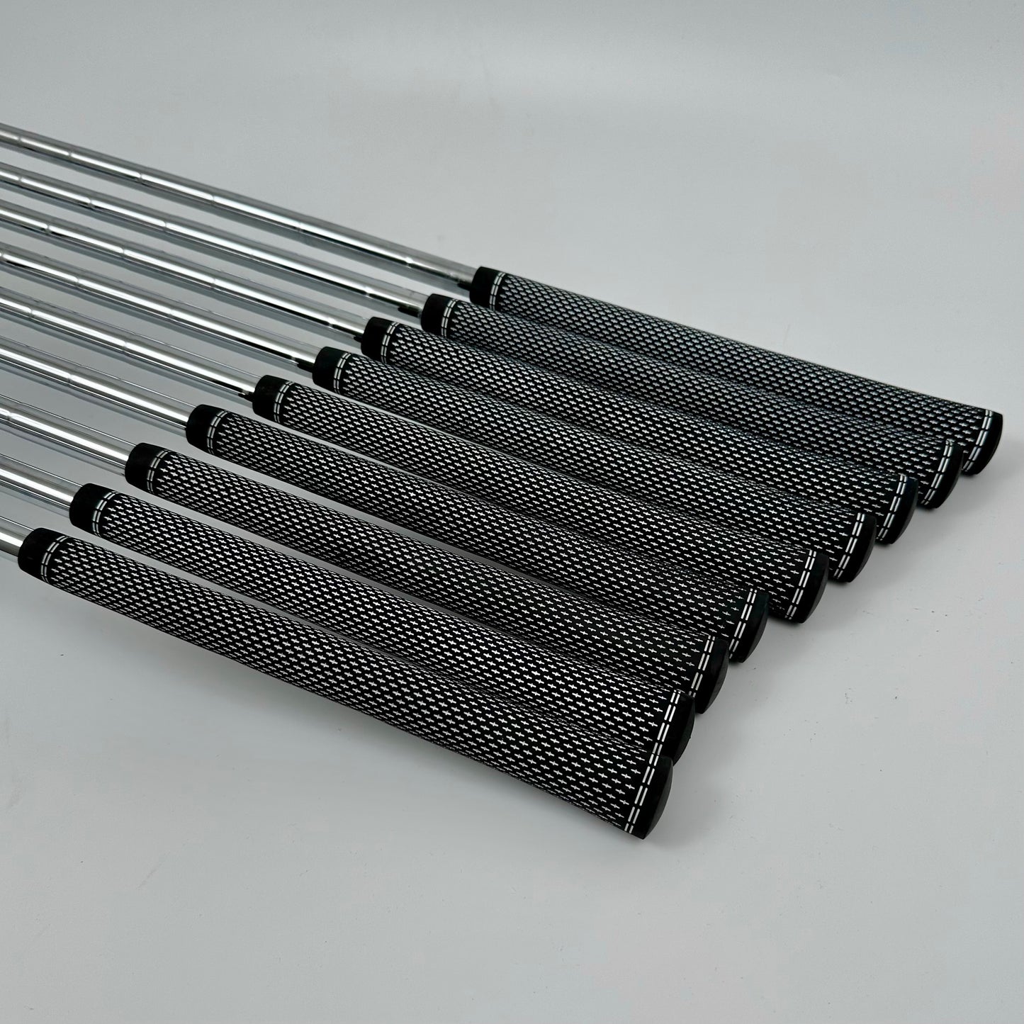 Titleist AP1 718 4-SW / Regular / TT AMT Black R300