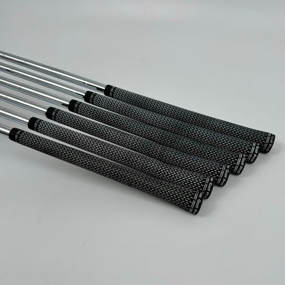 Titleist AP1 718 5-P / Stiff / TT AMT Red S300