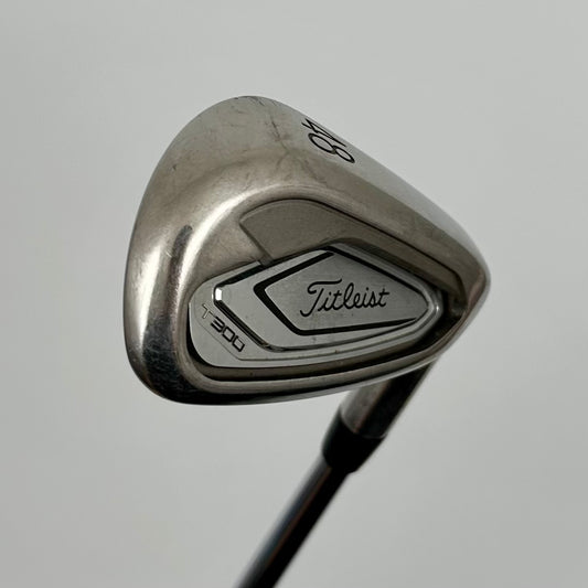 Titleist T300 GW 48° / Stiff / TT AMT Tour White S300