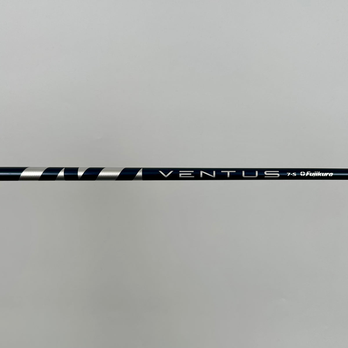TaylorMade SIM2 Max Hybrid 4 22° / Stiff / Fujikura Ventus Blue 7-S