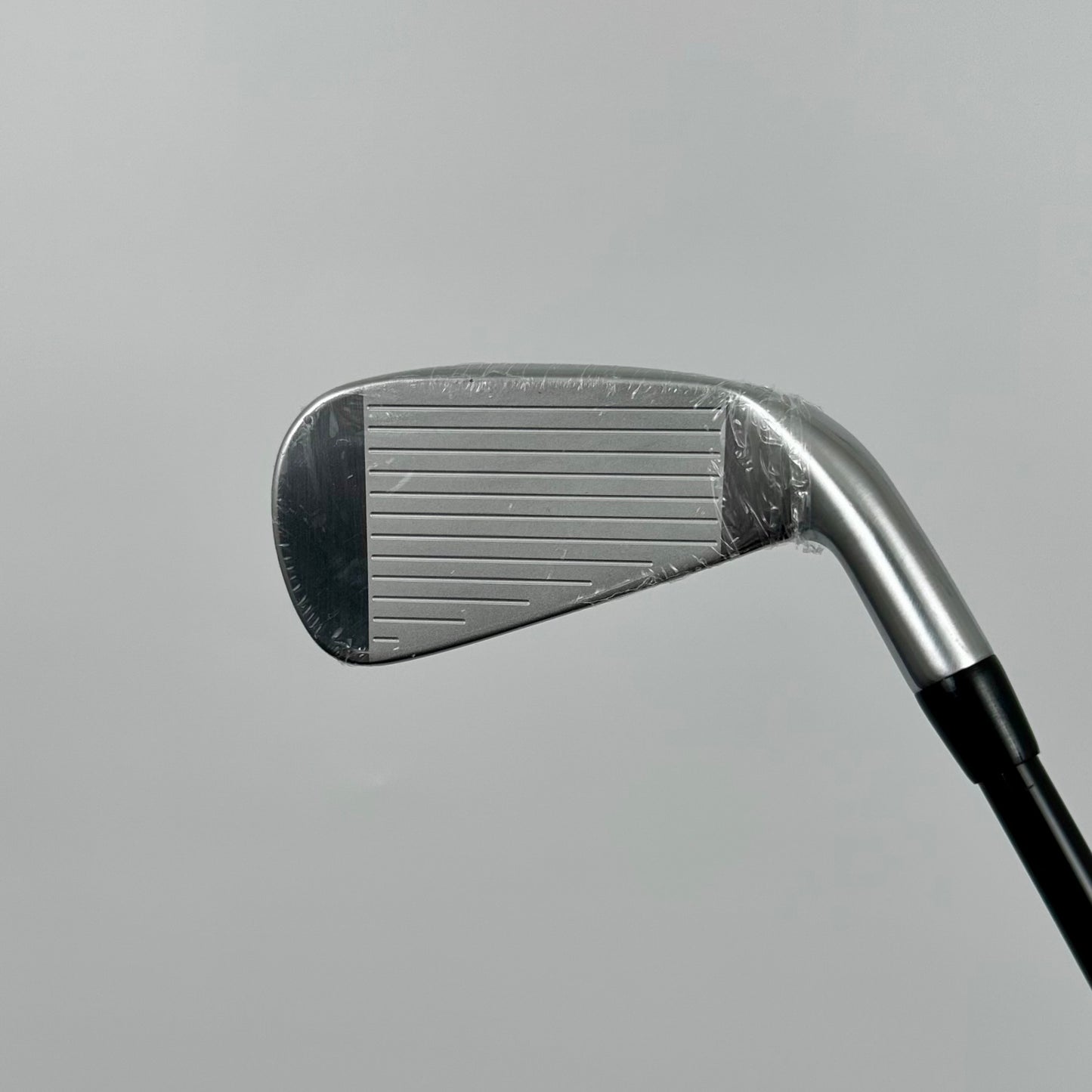 Titleist U505 Utility 4 22° / Regular / Hzrdus RDX Smoke 5.5 80g HY