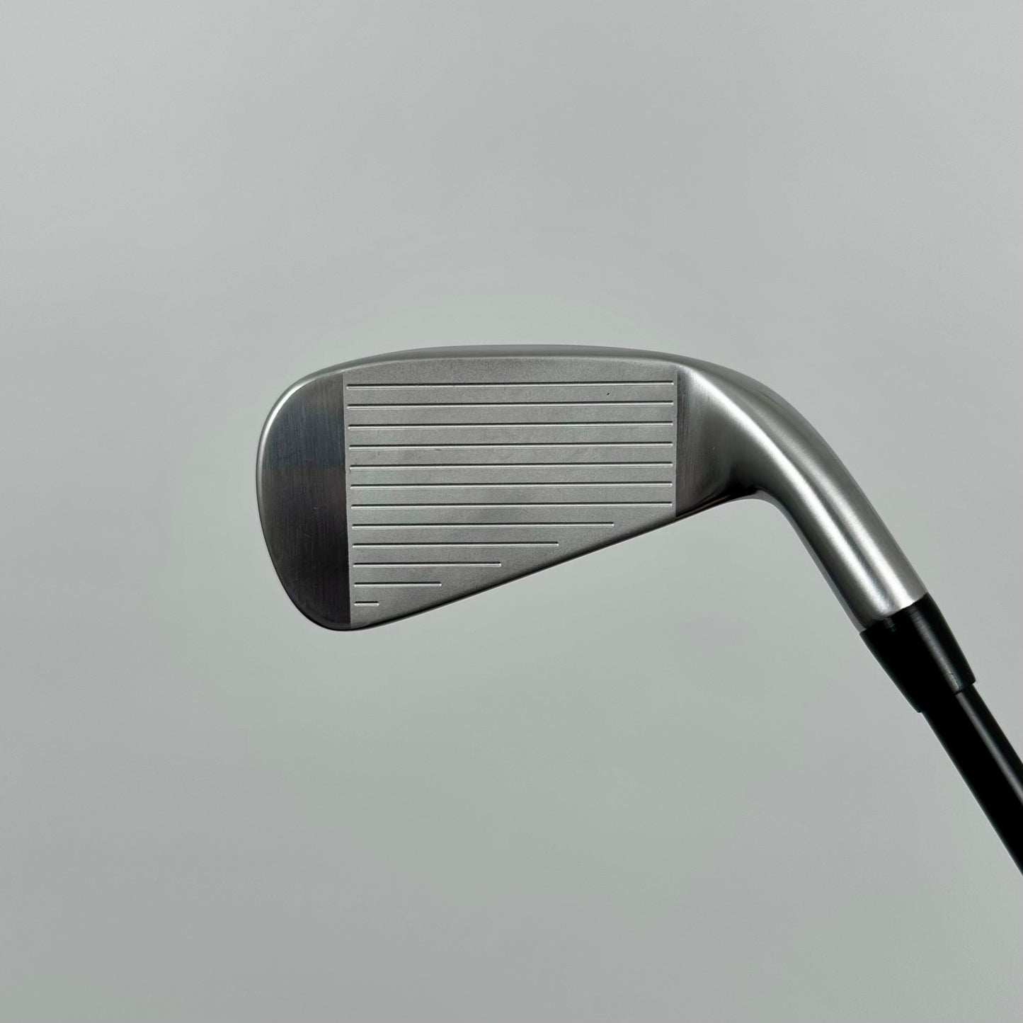 Titleist U505 Utility 4 22° / Regular / Hzrdus RDX Smoke 5.5 80g HY