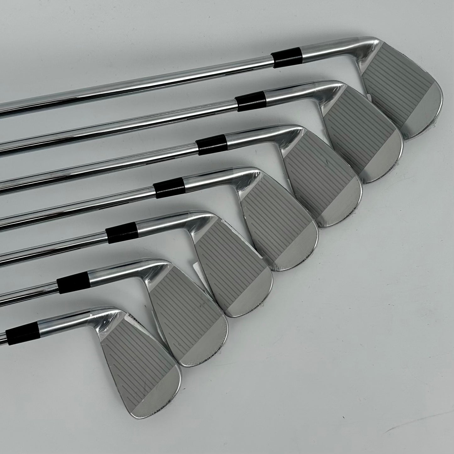 TaylorMade P770 5-AW / Stiff / Nippon N.S.PRO Modus 3 Tour 120 S