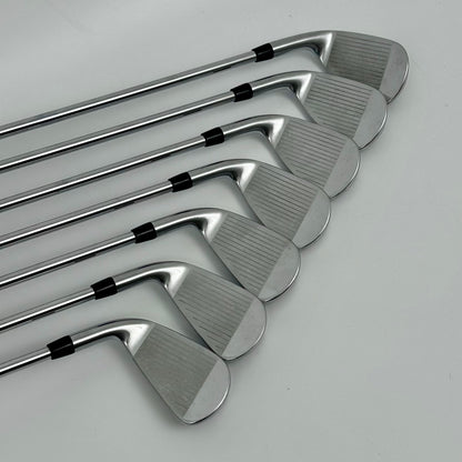 Titleist T300 5-GW / Regular / TT AMT Black R300