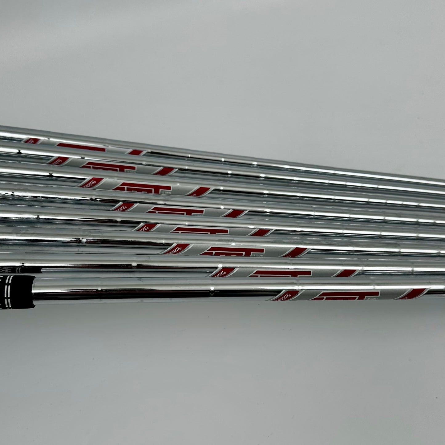 Titleist T400 5-PW+43°+49° / Stiff / TT AMT Red S300