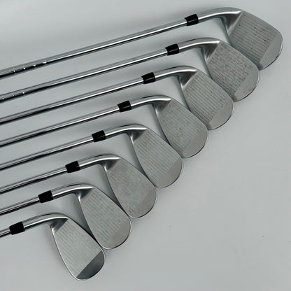 Titleist T400 5-PW+43°+49° / Stiff / TT AMT Red S300