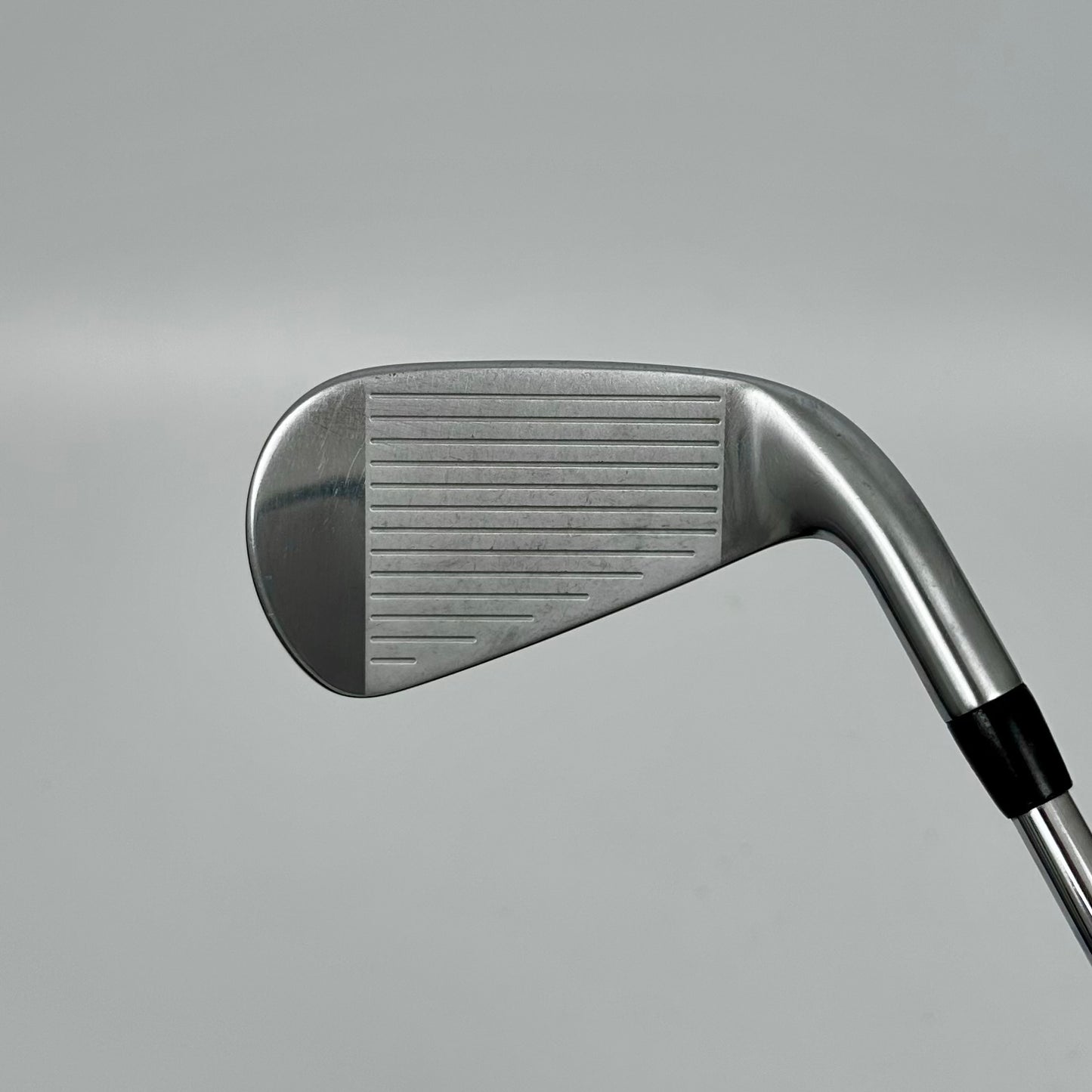 Titleist T300 5-PW / Stiff / TT AMT Red S300