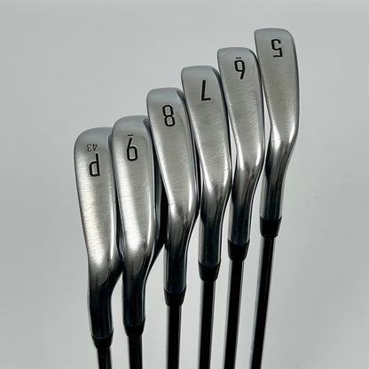 Titleist T300 5-PW / Stiff / TT AMT Red S300