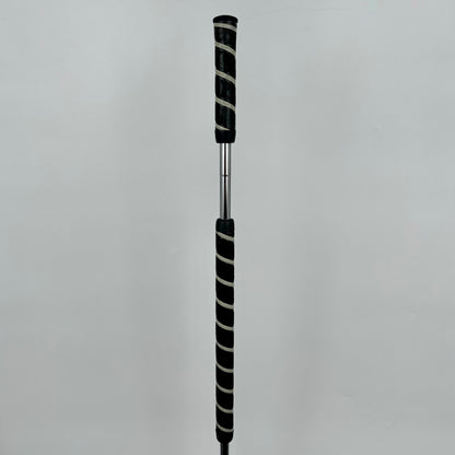 Odyssey White Hot Long Broom Stick / 48"