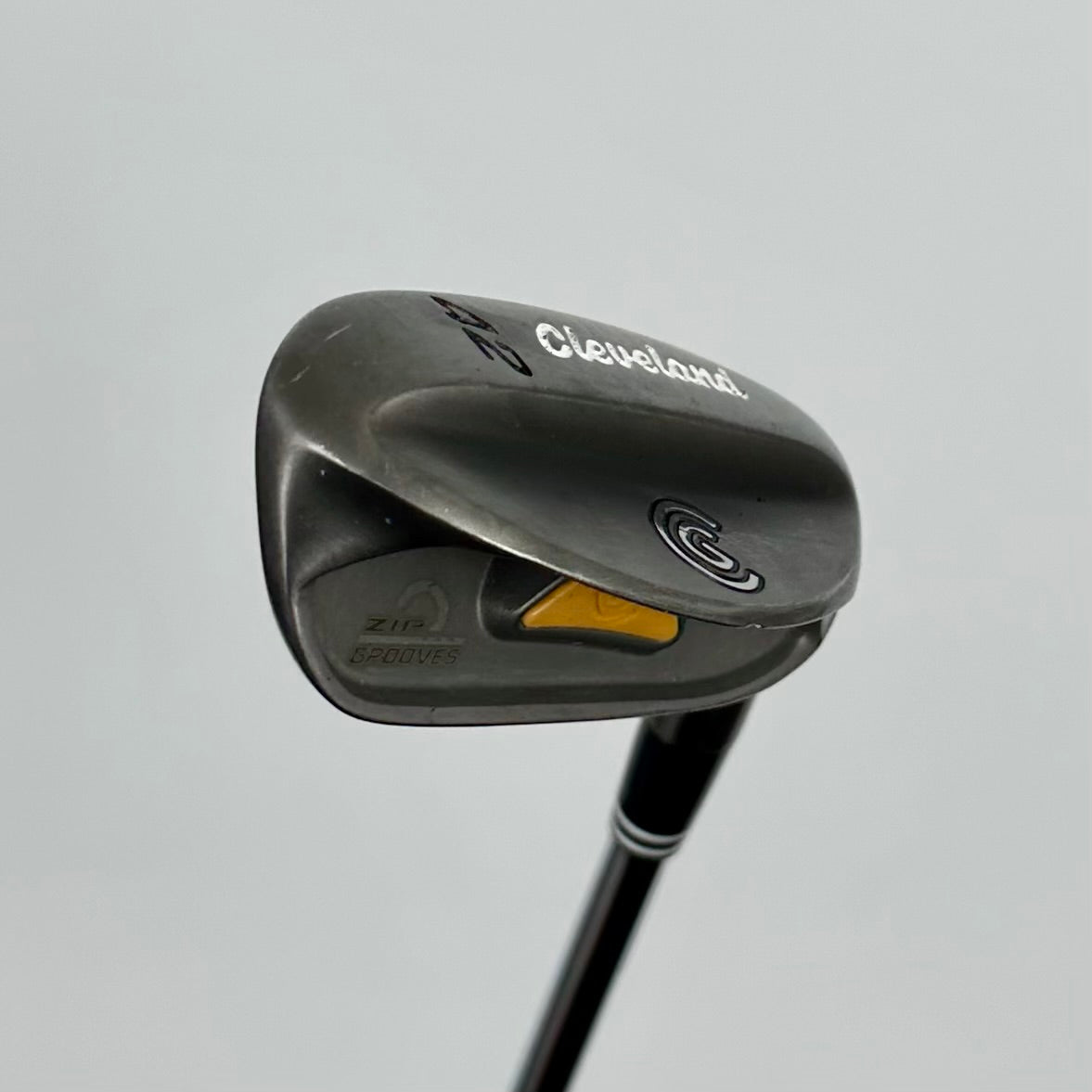 Cleveland Niblick Zip Grooves 42° / 35"
