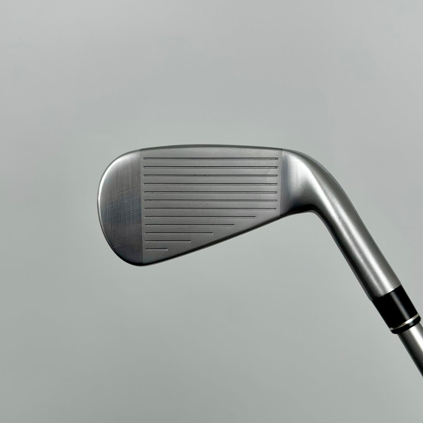 TaylorMade SIM UDI Utility 2 18° / Stiff / Diamana HY 90 Thumb S
