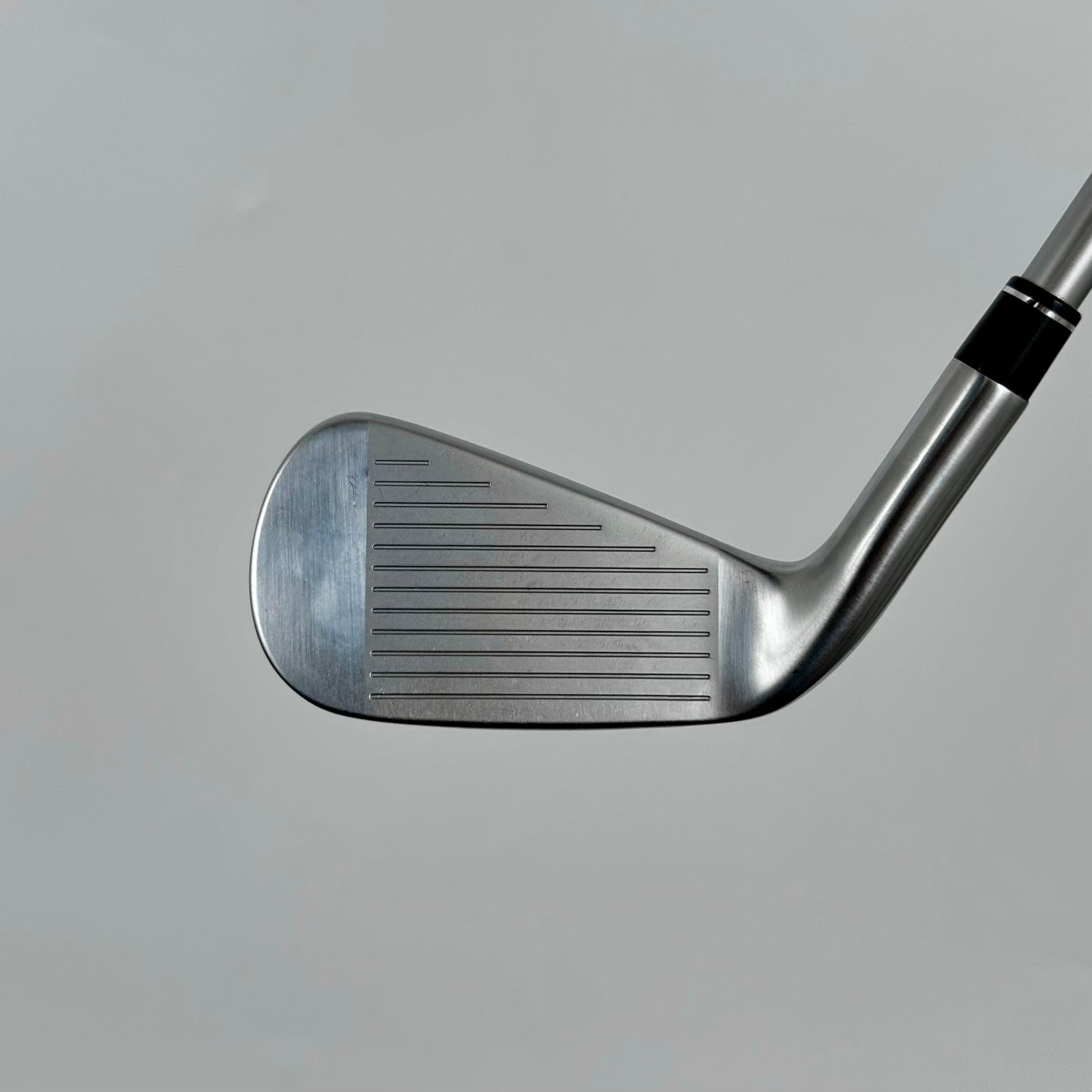 TaylorMade SIM UDI Utility 2 18° / X-Stiff / Mitsubishi Diamana HY 100 Thumb X