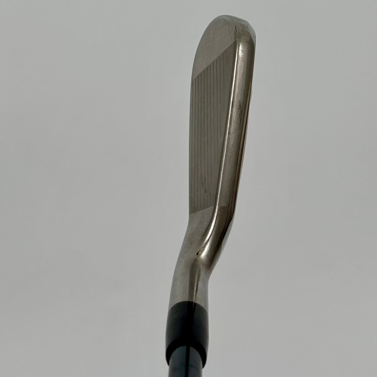 Titleist T300 J4 / Stiff / UST Mamiya Recoil Dart F4 75