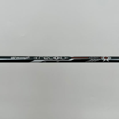 Titleist T300 J4 / Stiff / UST Mamiya Recoil Dart F4 75