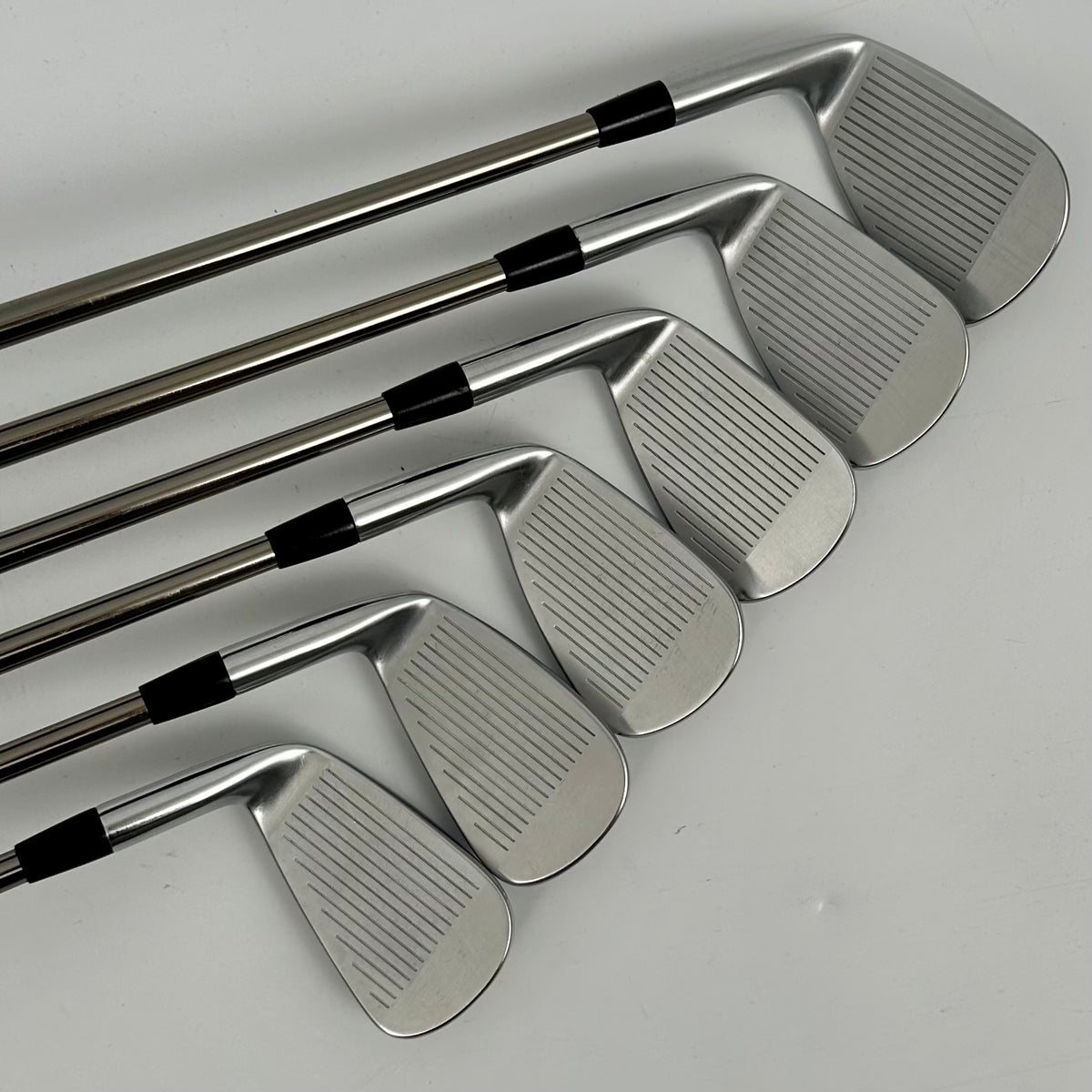 Cobra KING Tec X 6-GW / Senior / UST Mamiya Recoil ESX 465 F2
