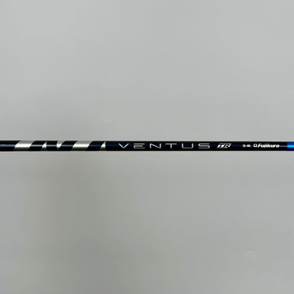Wilson Staff Dynapwr Carbon Driver 10,5° / Regular / Fujikura Ventus TR Blue 5-R