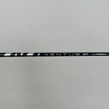 Wilson Staff Dynapwr Carbon FW3 15° / Stiff / Fujikura Ventus TR Blue 6-S