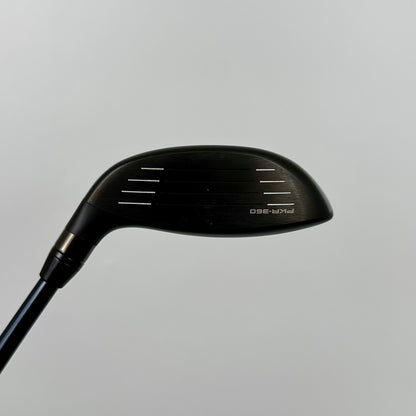 Wilson Staff Dynapwr Carbon FW5 18° / Stiff / Fujikura Ventus TR Blue 6-S