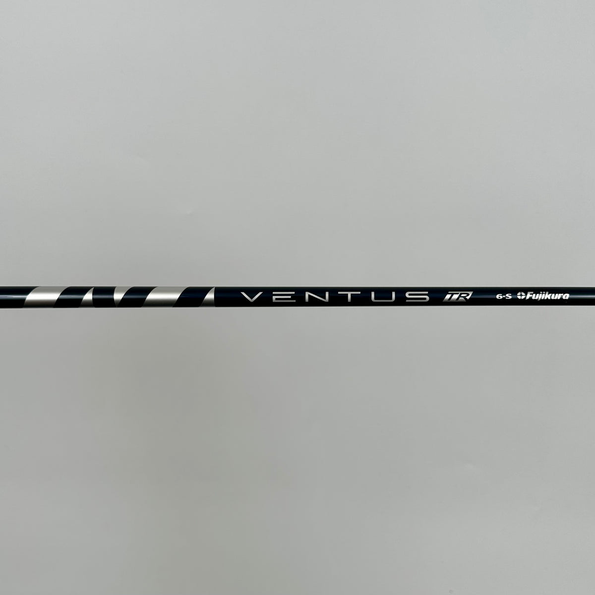 Wilson Staff Dynapwr Carbon FW5 18° / Stiff / Fujikura Ventus TR Blue 6-S
