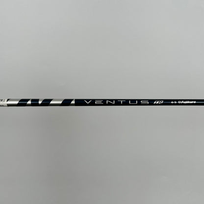 Wilson Staff Dynapwr Carbon FW5 18° / Stiff / Fujikura Ventus TR Blue 6-S