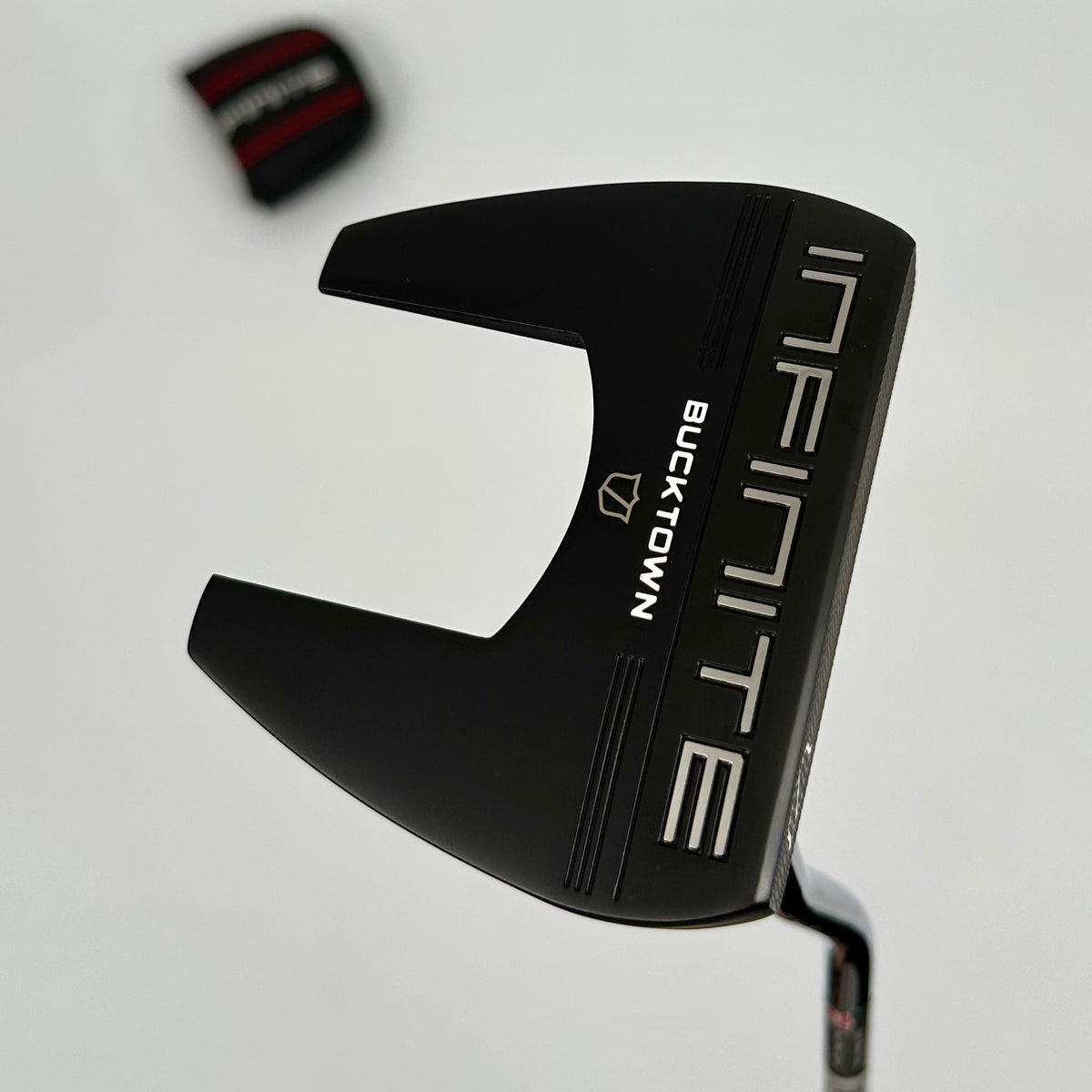 Wilson Staff Infinite Bucktown / 34"