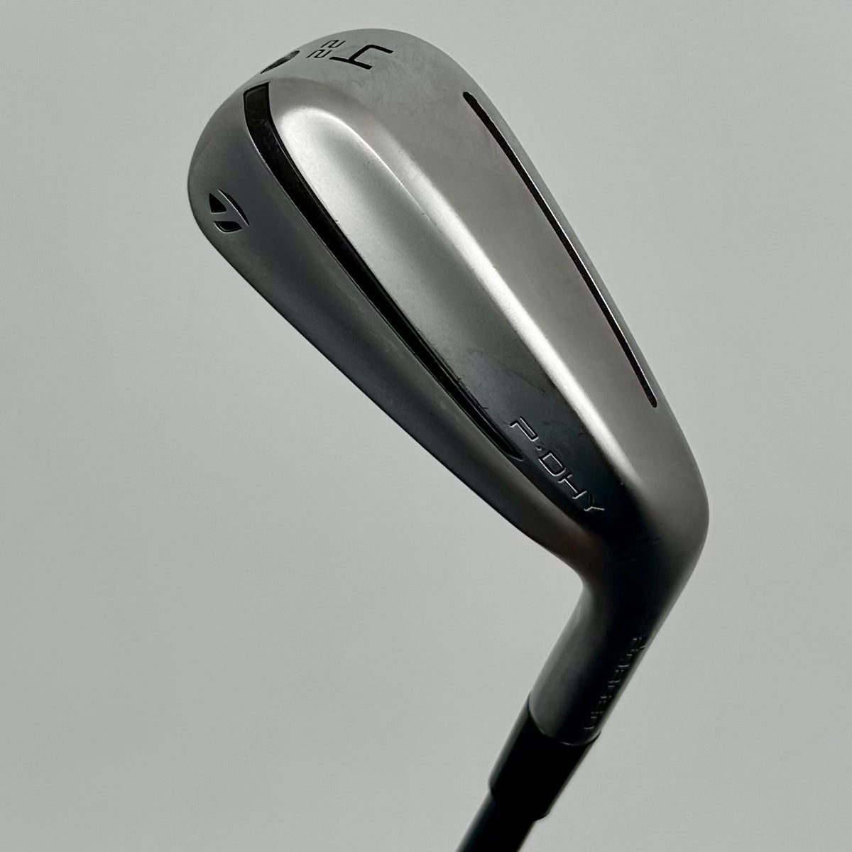 TaylorMade P-DHY 4 22° / Regular / UST Mamiya Recoil Dart F3 75