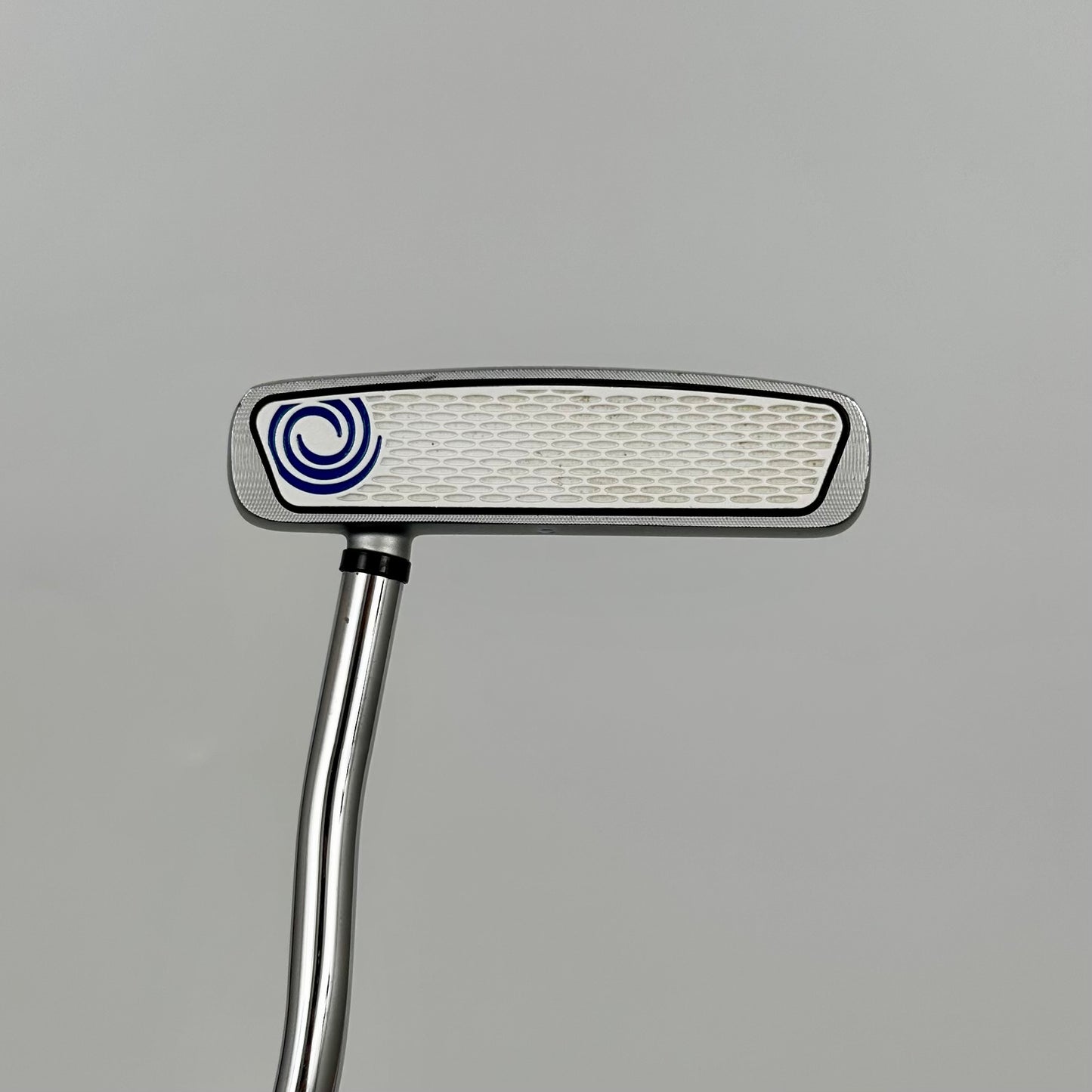 Odyssey White Hot RX V-Line Fang / 34"